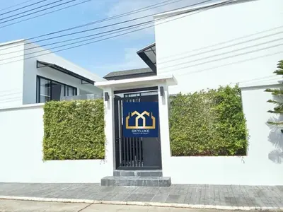 3-Bedroom Villa with Pool in Pa Khlok
