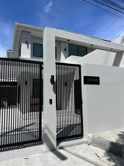 3-Bedroom Semi-Detached House for Sale in Ratsada