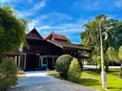 4-Bedroom Traditional Thai House for Rent in Thalang