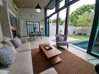 2-Bedroom Pool Villa for Rent in Bangtao