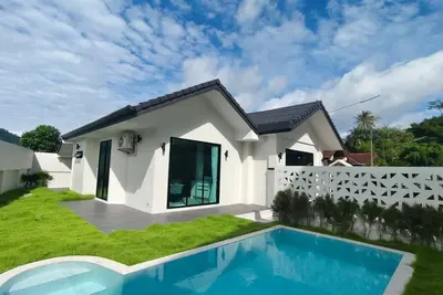 4-Bedroom Pool Villa in Central Kathu, Phuket