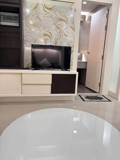 1-Bedroom Mountain-View Condo for Rent in Kathu