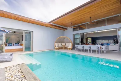 3-Bedroom Pool Villa for Rent in Pasak
