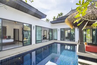 For Sale – Delightful Balinese-Style Villa in Layan