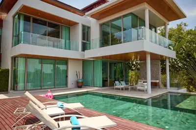 5-Bedroom Panoramic View Villa for Short-Term Rent in Rawai