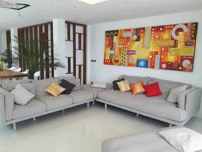 5-Bedroom Seaview Villa with Infinity Pool in Thalang
