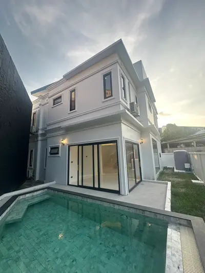 4-Bedroom Modern Classic Villa in Central Chalong, Phuket
