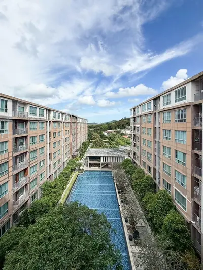 2-Bedroom Condo with Pool View in Kathu